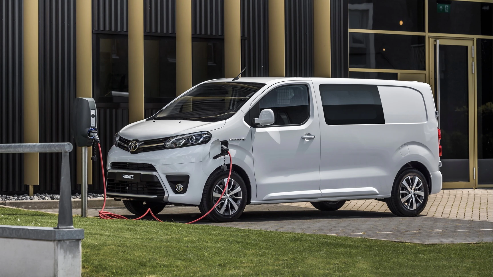 Proace Electric - helelektrisk varebil